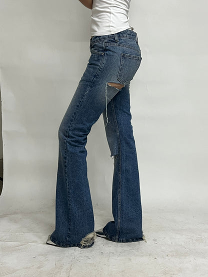 LOW WAIST FLARED JEANS - DISTRESSED BLUE