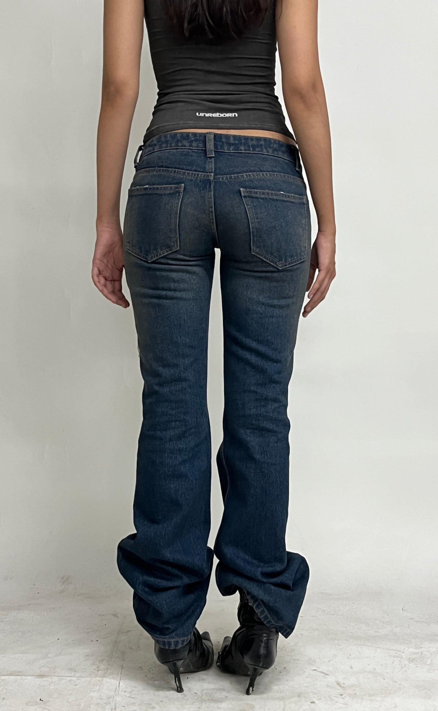 LOW WAIST FLARED JEANS - DISTRESSED MUDDY BLUE